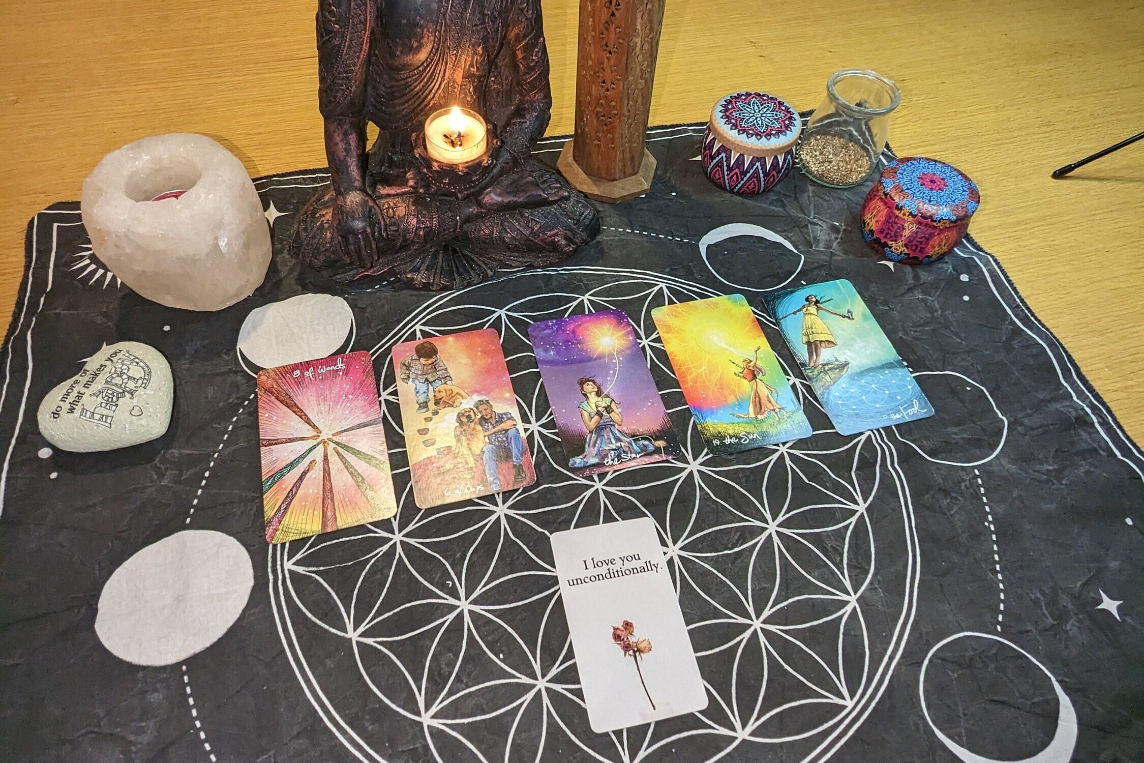 Bộ Bài The Hidden Truth Oracle Hộp Sắt S5 | Việt Nam