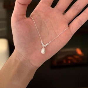 Delicate Pearl Pendant Necklace, Dainty Jewellery for Bridesmaids, Weddings, and Everyday Wear, Silver Necklace, gift for her, Birthday Gift
