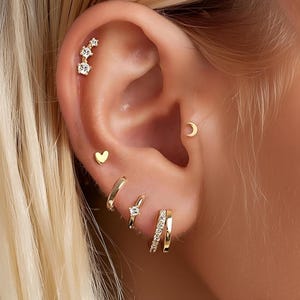 Juego de pendientes perforados, aros apilables de oro, apilamiento mínimo de orejas para múltiples perforaciones, pendientes perforados de uso diario para regalo de hija