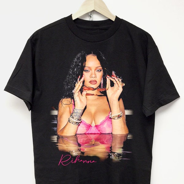 RIHANNA T-SHIRT vintage rap tee concert tour merch asap rocky travis scott kanye drake young thug yachty dennis rodman astroworld nas y2k