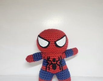 Juguete de Spiderman de crochet hecho a mano