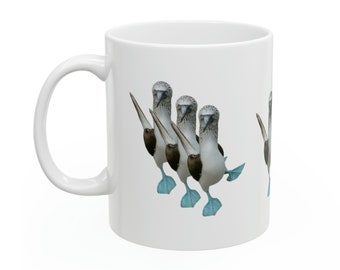 Taza 1 de Piquero Patas Azules: Aves Bailarina de las Islas Galápagos, Hecho en EE. UU.