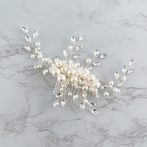 Bridal Hair Comb, Wedding Hair Comb, Silver Hair Comb, Hair Jewelry, Pearl Hair Comb, Hair Accessory, Rhinestone Hair Comb