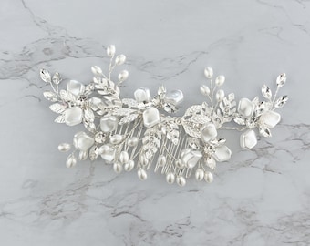 Bridal Hair Comb, Wedding Hair Comb, Silver Hair Comb, Bridal Hair Accessory, Hair Jewelry, Pearl Hair Comb, Floral, Rhinestone Hair Comb