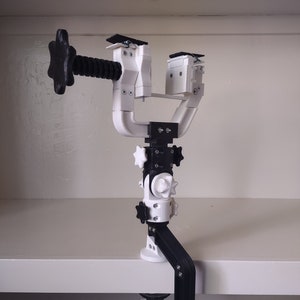 3D Printed Orientable Vise