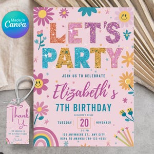 Op de afbeelding: Roze verjaardagsuitnodiging met een regenboog, bloemen en glittertekst die "Let's Party" zegt. De uitnodiging is voor Elizabeths 7e verjaardag en bevat de datum, tijd en locatie van het feest.