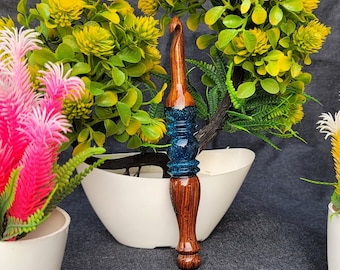 Handgefertigte Palisander Häkelnadel mit Resin Griff