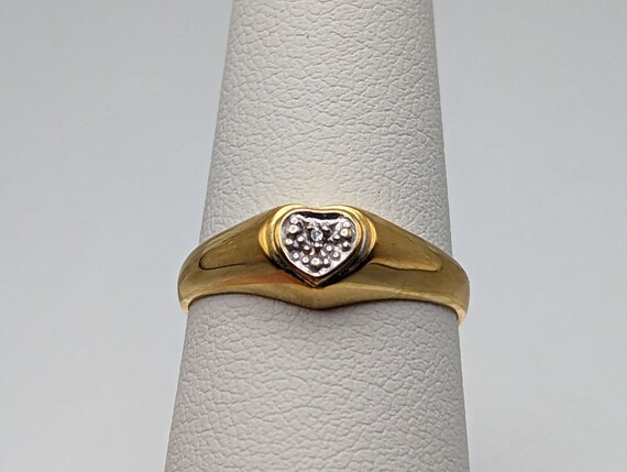8k Gold Vintage Diamond Heart Ring. 8k Gold Diamond Heart