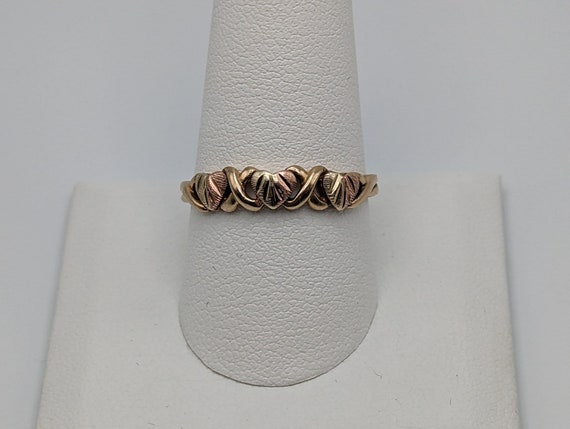 10k Black Hills Gold XOXO Ring Multi-tone Gold Ri… - image 3