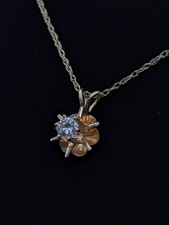 Custom 14k Flower Solitare .25ct Diamond Pendant N