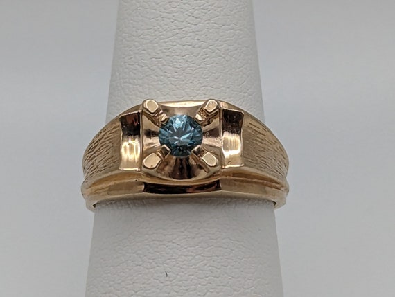 10k Yellow Gold Vintage Swiss Blue Topaz Ring. 10… - image 1