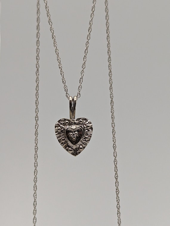 14K Vintage White Gold Diamond Heart Pendant w/Go… - image 1