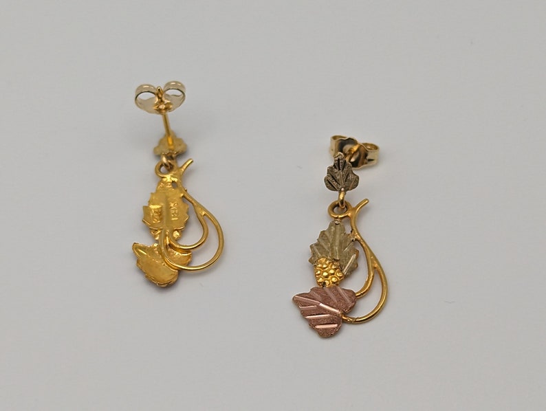 Black Hills Gold Vine Leaf Dangle Earrings, 10k Trio Gold - Etsy