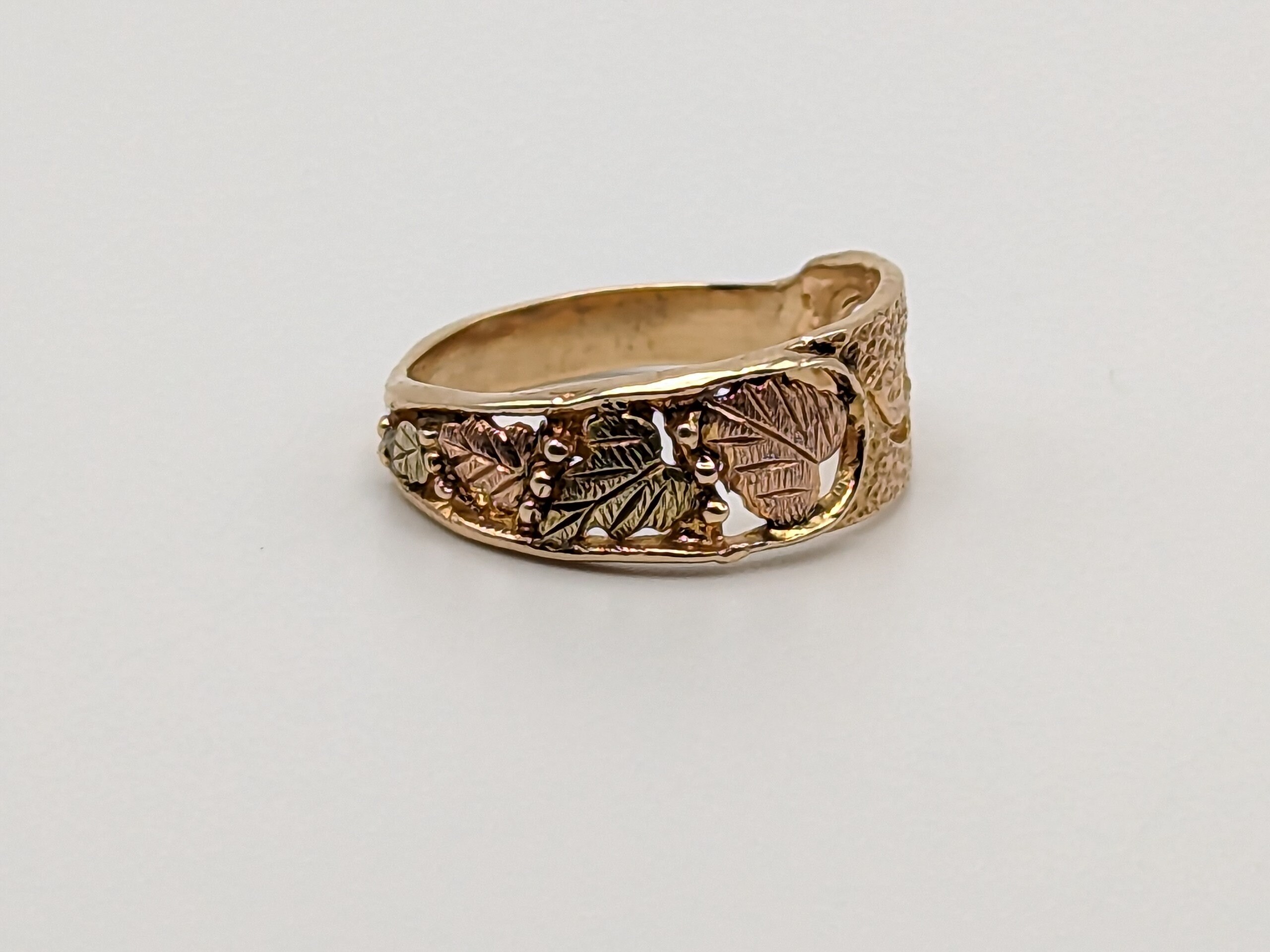 10k 12k Black Hills Gold Ring Multi-tone Gold Black Hills