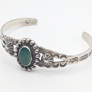 Vintage Silver Fred Harvey Turquoise Cuff Bracelet. Sterling Silver Turquoise Navajo Bracelet.  Fred Harvey Turquoise Sterling Silver Cuff
