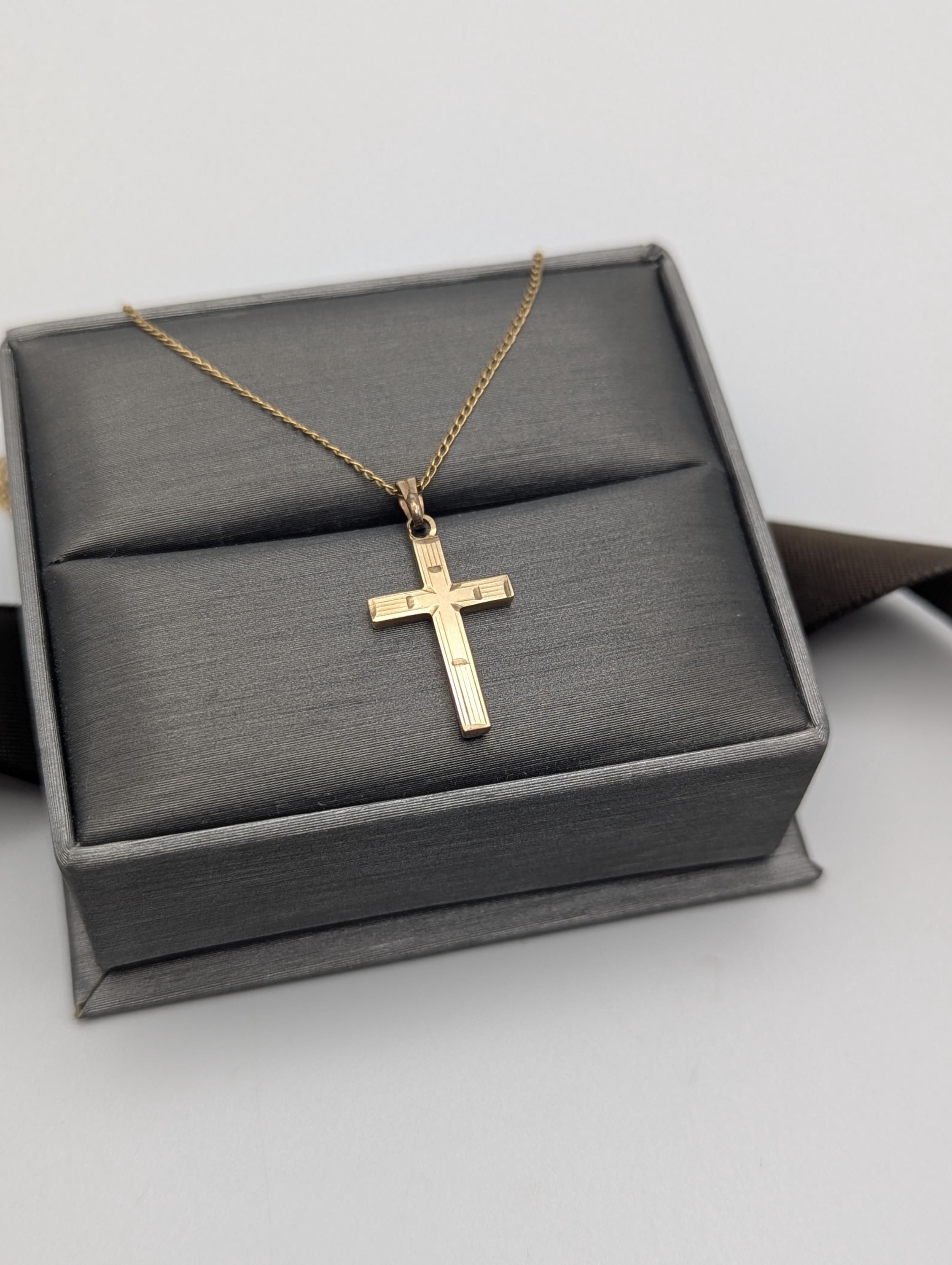 Israel 10k Yellow Gold Cross Pendant Necklace 15 