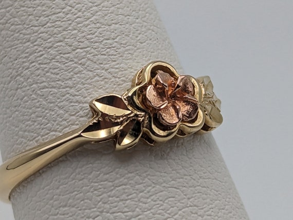 14k Tri Color Beverly Hills Gold Rose Ring. Gold … - image 4