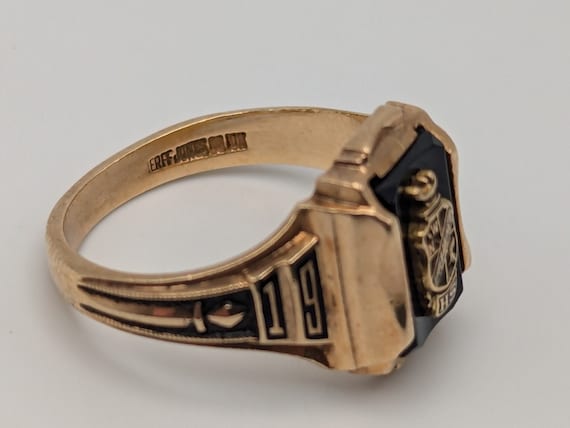 10k Vintage Solid 10k Yellow Gold Onyx 1966 High School Ring. 10k