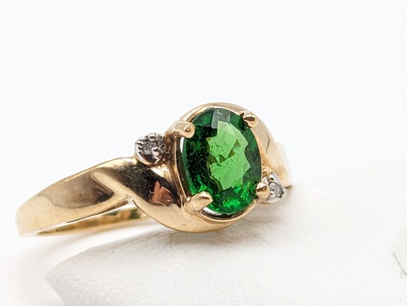 Vintage Green Spinal 10k Diamond Ring. 10k Spinal… - image 4