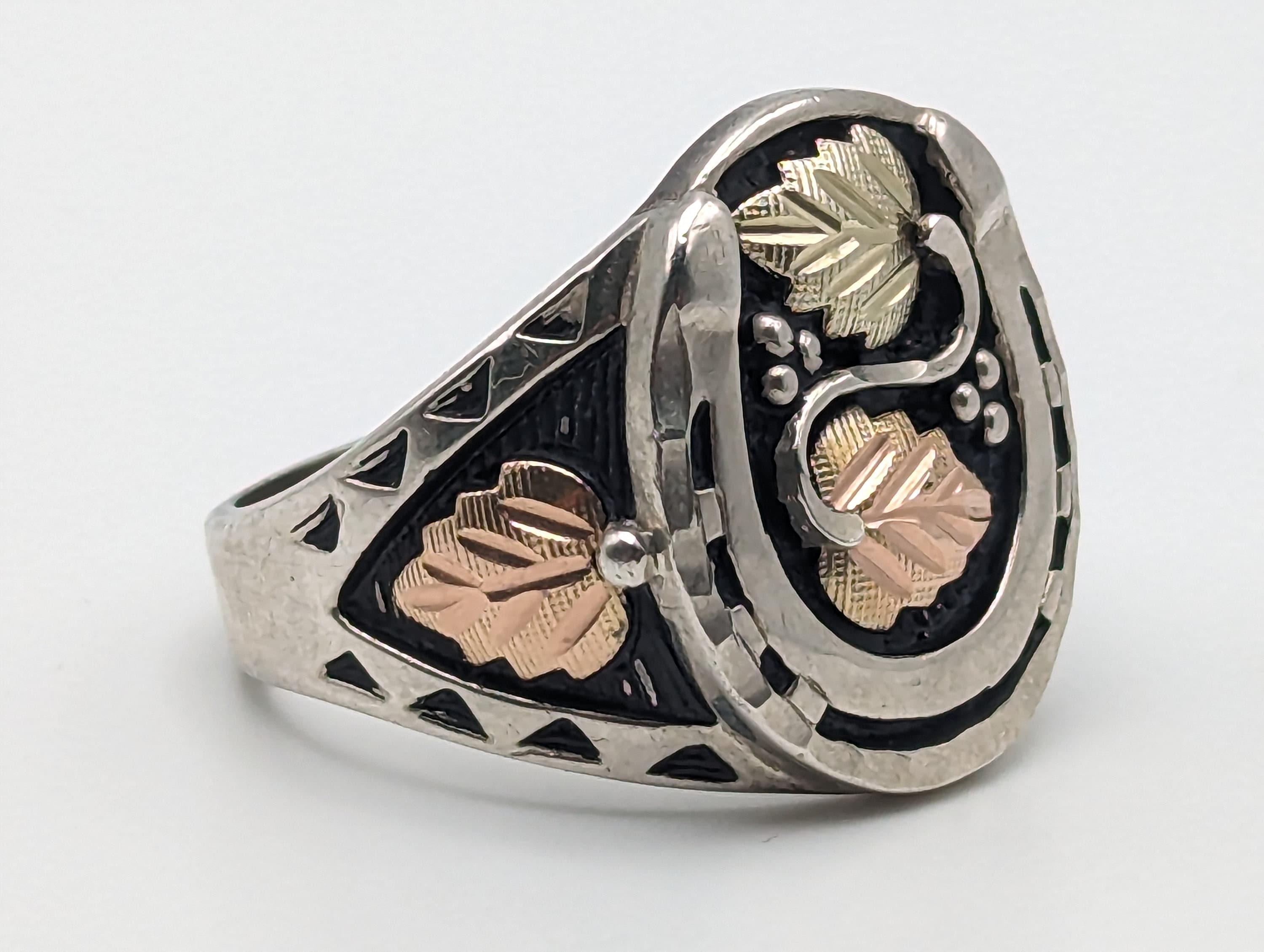 Sterling Silver Horseshoe Black Hills Gold Ring. Black Hills Gold