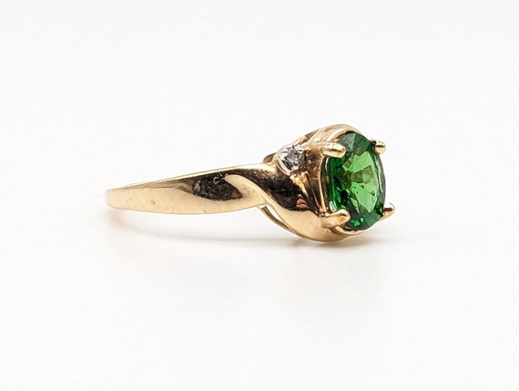 Vintage Green Spinal 10k Diamond Ring. 10k Spinal… - image 7