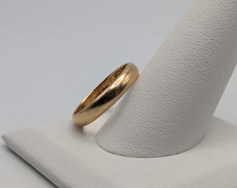 14k Yellow Gold 4mm Wedding Band Comfort Fit Wedding Ring. 14k Yellow Gold Anniversary Ring Band. Classic Gold Wedding Ring.