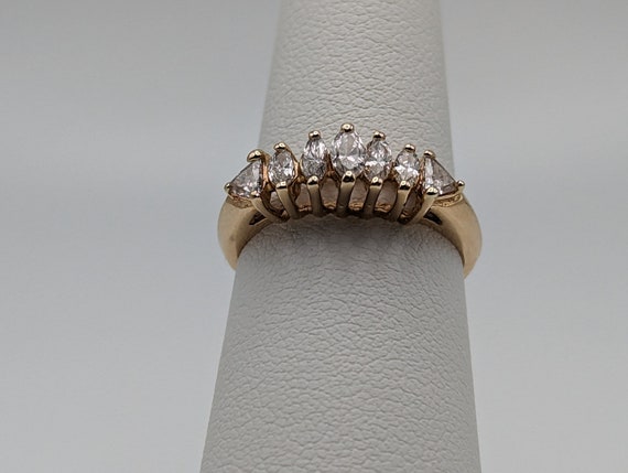 14k Yellow Gold Diamond Wedding Ring. 14k Yellow … - image 5