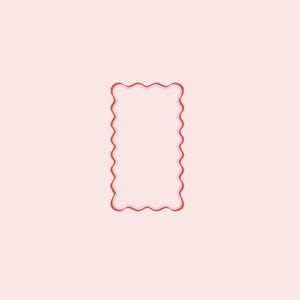 Op de afbeelding: Een roze en rode lijst met een gegolfde rand en een witte achtergrond.