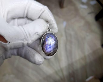 Natural Purple Labradorite Stone Pendant 925 Sterling Silver Pendant Handmade Statement Pendant Labradorite Birthday Gift Jewelry for Her