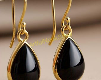 Boucles d'oreilles pendantes en or avec pierre d'onyx noir naturel, boucles d'oreilles en argent sterling plaqué or, boucles d'oreilles décoratives faites main, bijoux cadeaux pour femme