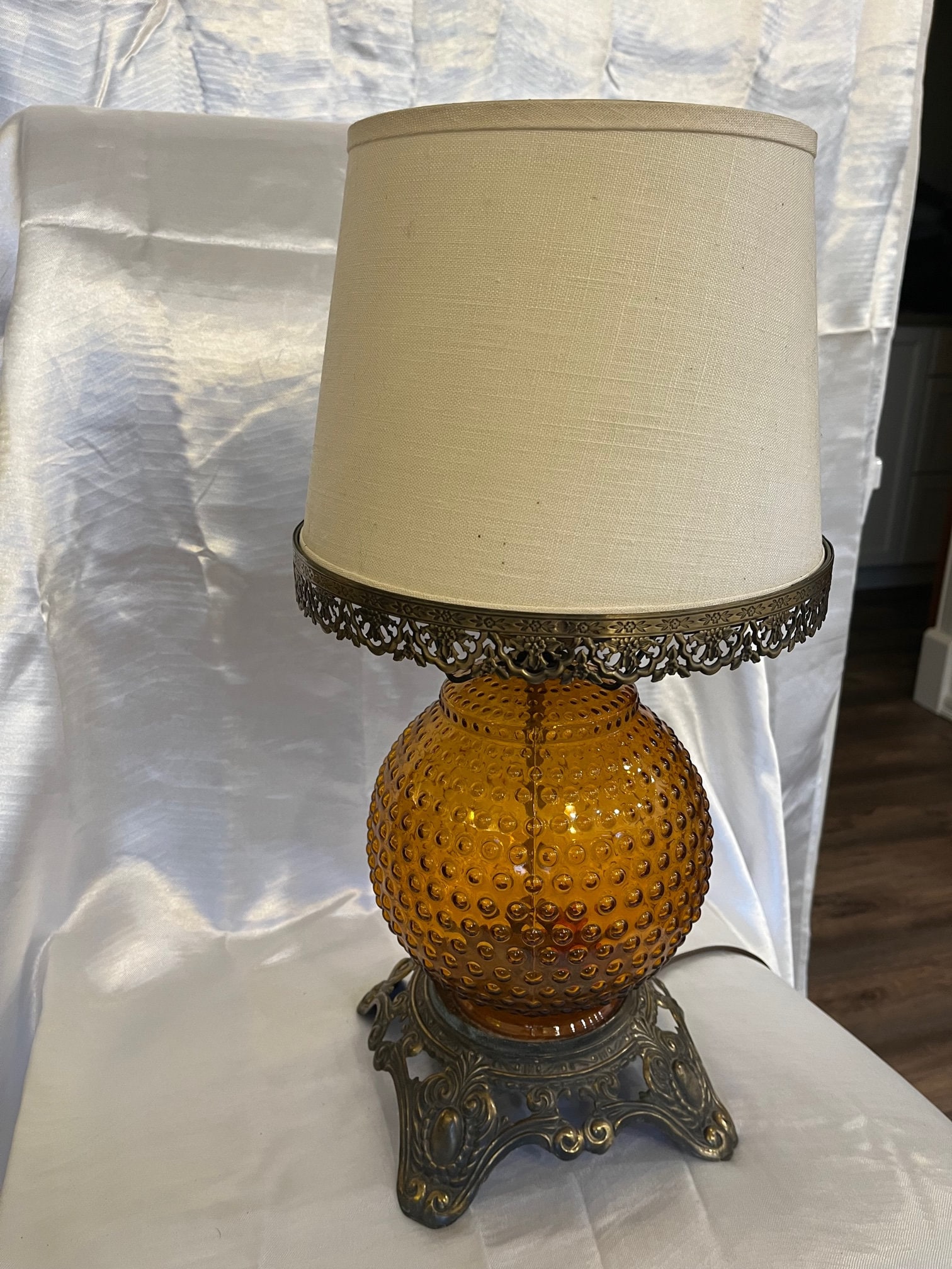 EF EF Industries 1970 338 Amber Hobnail Glass 2 Way Globe Hurricane