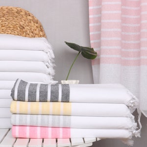 Toalha listrada de algodão 40" x 70", lembrancinhas para chá de panela, toalha turca personalizada, toalha de praia com monograma, presente de Natal para melhor amiga,