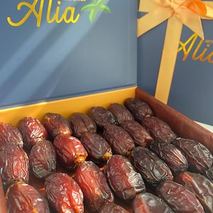 Premium Medjool Dates,(2 lb), Palestine Dates, Fresh, unprocessed, sweet and delicious. Taste the difference with Palestinian Medjool dates