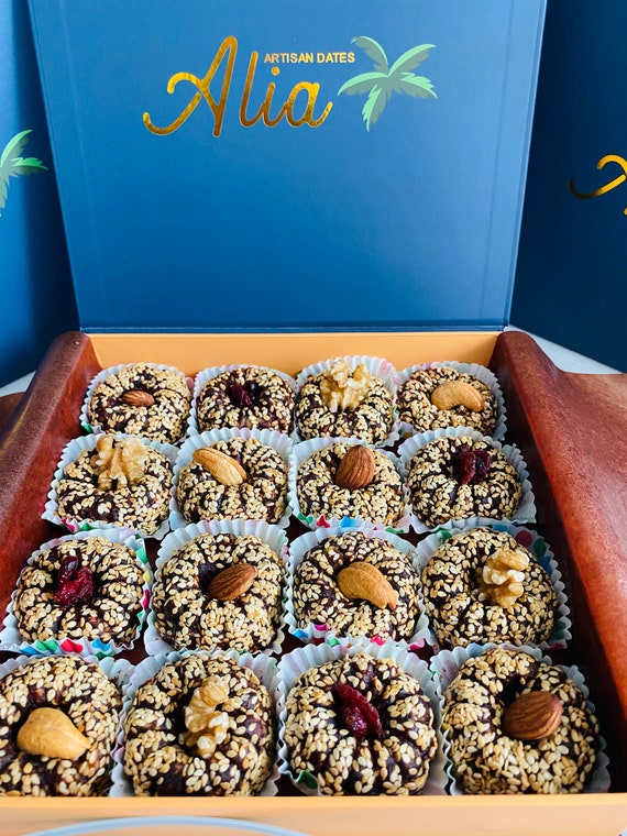 Palestinian Medjool Date Bites, mixed with fresh nuts, topped with sesame, vegetarian, healthy snack, (16 Pieces ), gift for loved ones!!