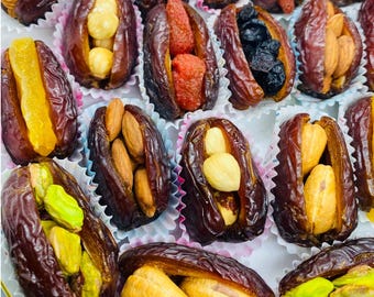 Coffret cadeau dattes Medjool farcies - 24 noix emballées individuellement