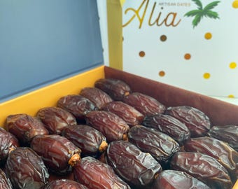 Premium Medjool Dates,(2 lb), Palestine Dates, Fresh, unprocessed, sweet and delicious. Taste the difference with Palestinian Medjool dates