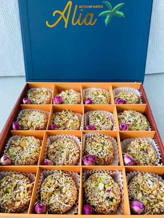 Crushed Medjool Date Bites, mixed with nuts, healthy snack, rich in fiber, birthday, party, perfect gift, wedding favors, baby shower !!