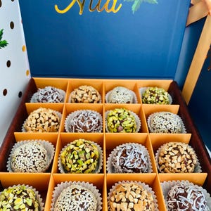 Gourmet Date & Nut Paste Gift Box: Vegetarian Energy Snack