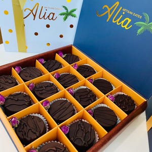 Premium Medjool date paste mixed with nuts dipped in chocolate, Gourmet Treat, Handmade, Natural Sweet, Vegan Dessert sweet, Gift Box Ready