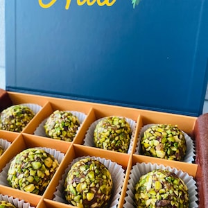 Date and Pistachio bites, Mixed Nuts, Healthy Snack, Vegan, Great Source of Nutrients, GMO Free, Homemade, Always Fresh, Gourmet Gift!!!