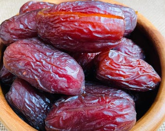 Palestinian Medjool Dates – Soft, Sweet, Vegan Snack (5 lb)