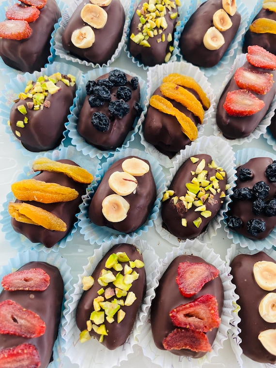 Premium dates stuffed with nuts and dried fruits and covered in chocolate, homemade, vegan, non-GMO, 16 pieces, best gift for loved ones!!