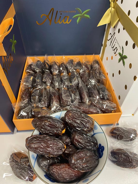 Fancy Medjool dates, (5 lb), individually wrapped, Palestinian Medjool dates, fresh and sweet, perfect party favor, luxury gift box!!