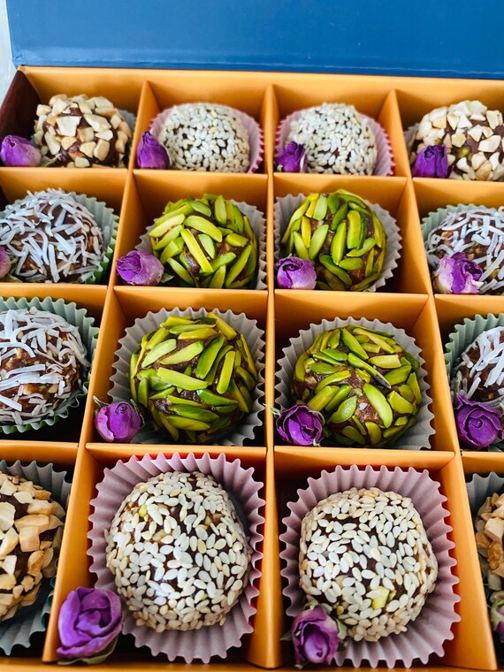 Medjool Dates mixed with Nuts, energy food, hand crafted, sweet flavor,Vegetarian, gluten free, rich in fiber, (16 Pieces), The Best Gift.