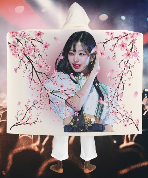 IVE ウォニョン フード付きフリースブランケット | ダイブ | アクセン