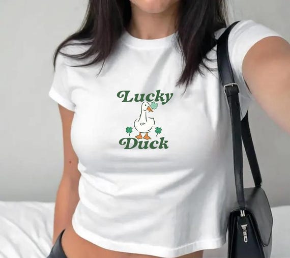 Lucky Duck St Patricks Day Baby Tee Y2K Coquette Aesthetic Shamrock Baby Tee Cute St Paddy Outfit Lucky Girl Baby Tee Irish Women's Shirt