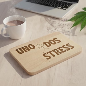 Breakfast board 'Uno Dos Stress' - Anti-stress wooden board