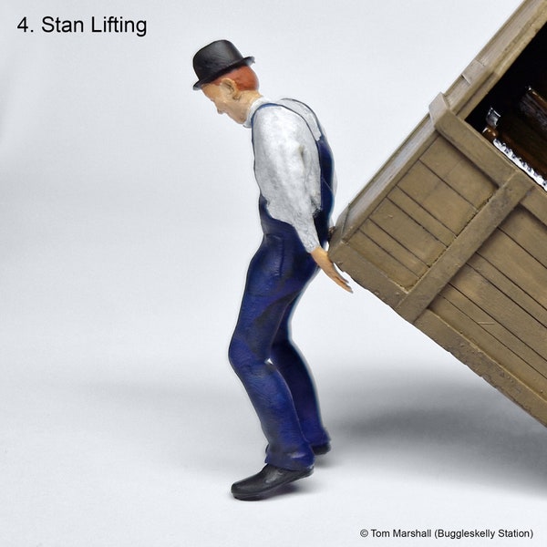 Stan Laurel - Pose 4 (Lifting) - Scale Model Figure Figurine - Model Railway/Diorama Character - Laurel & Hardy