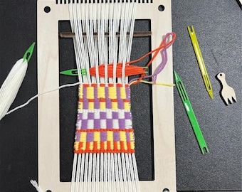 Wooden Mini Loom Weaving Kit: Desktop Handcrafts Yarn Craft Tool