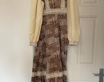 vintage 1970s pinafore cotton prairie dress